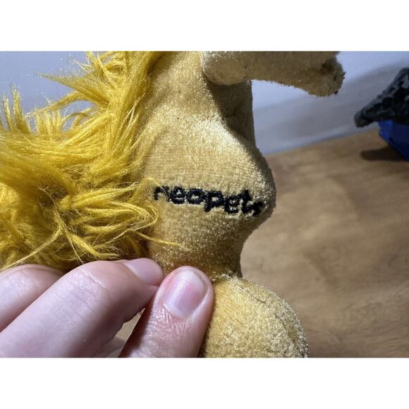 Neopets Plush Gold Kyrii Limited Edition Plushie Golden Fox Stuffed Animal Y2K - Picture 7 of 7